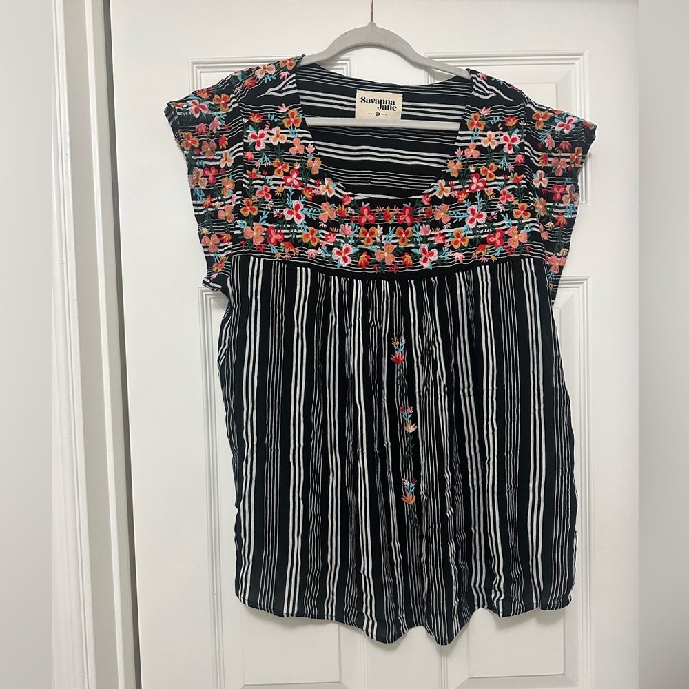 Savanna Jane embroidered Black and White Striped Floral Blouse NWOT - Picture 1 of 5